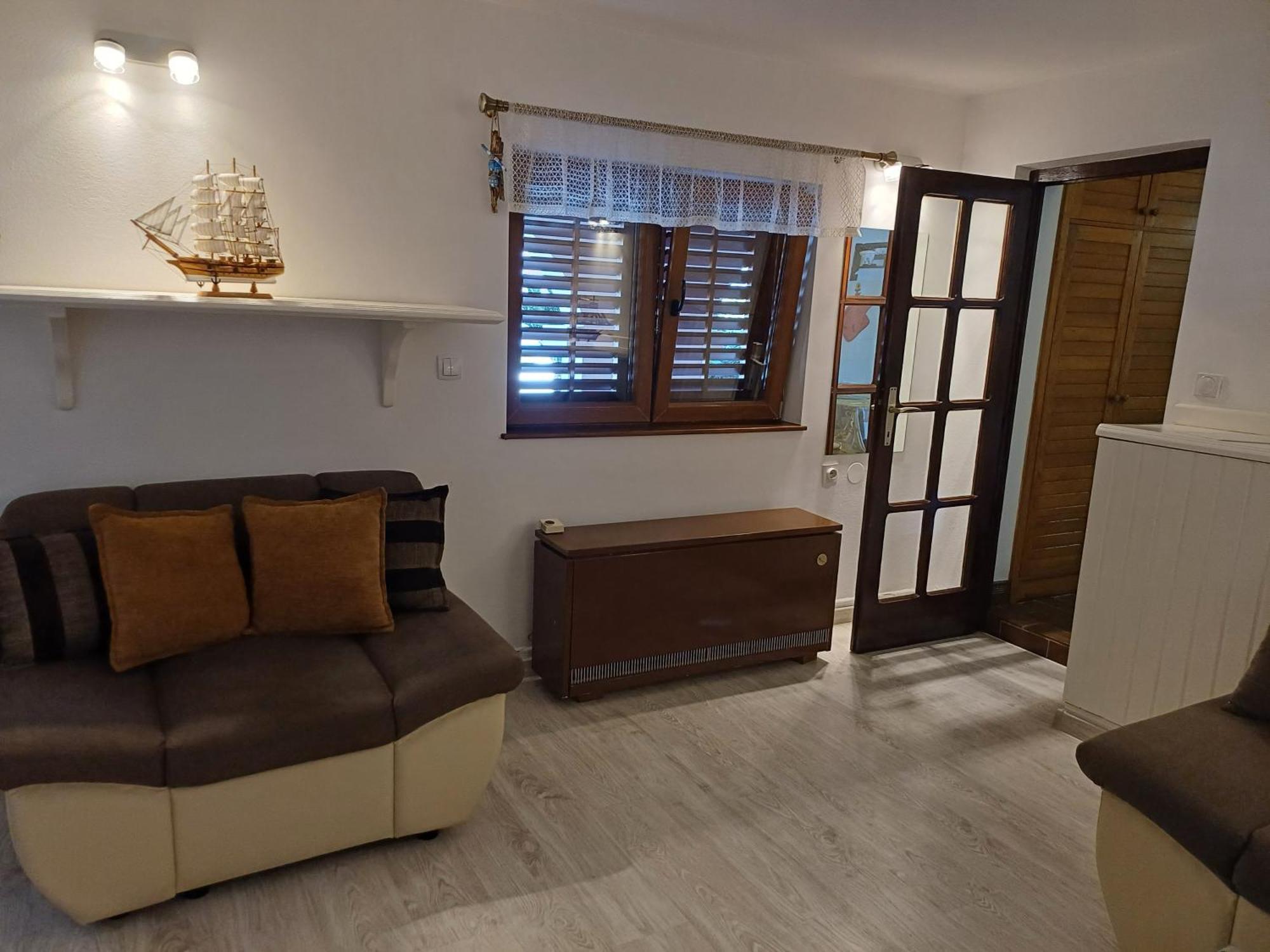 Tomcuk Guest house 3*